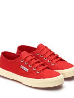 Superga  2750 Cotu Classic Sneakers, Red Canvas  Size Women 6, Men 4.5   NIB